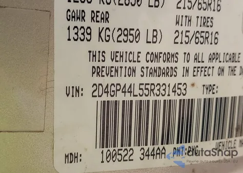 2005 Dodge Grand Caravan Sxt from USA, damaged, VIN 2D4GP44L55R331453